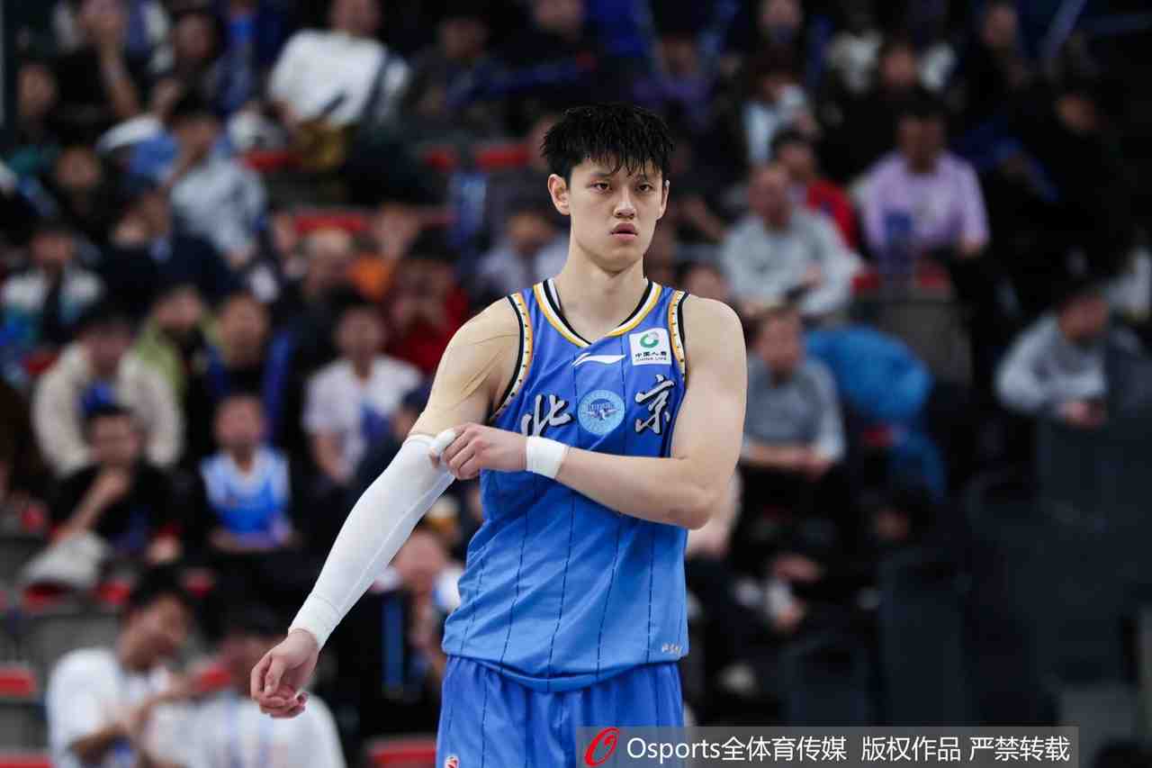 京媒：北京男篮的球员都瘦了 李楠指导说队员的比赛态度不错